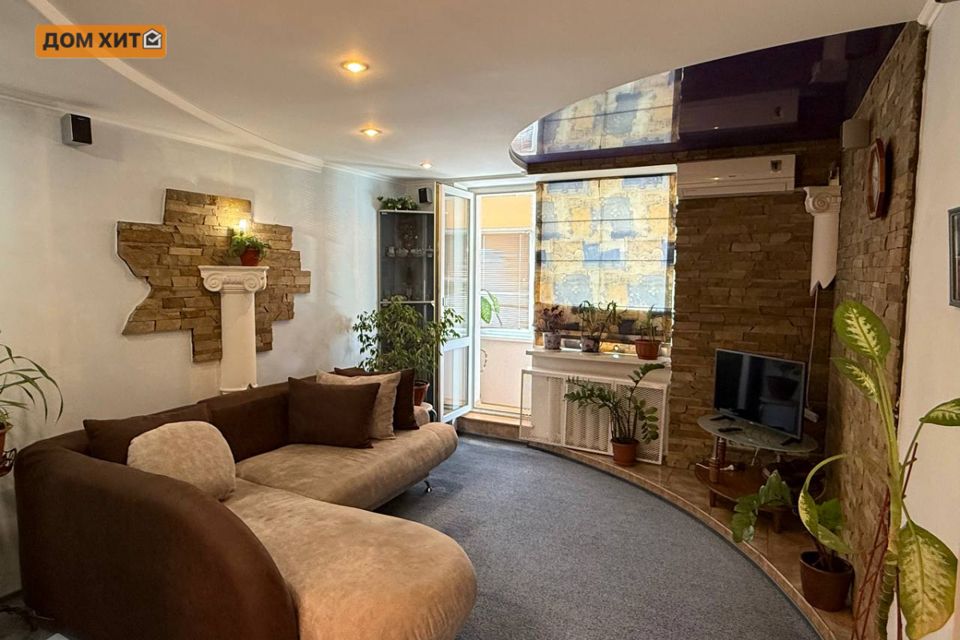 Продаётся 2-комнатная квартира, 55.4 м²