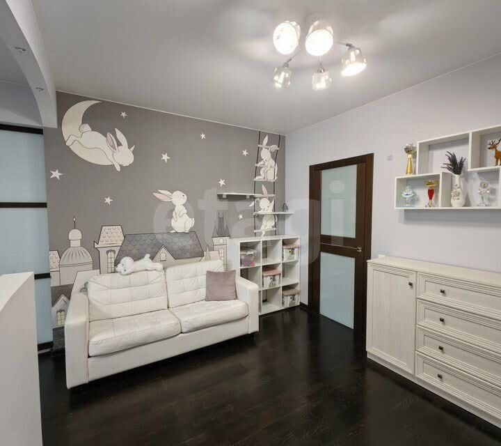 Продаётся 2-комнатная квартира, 84.3 м²