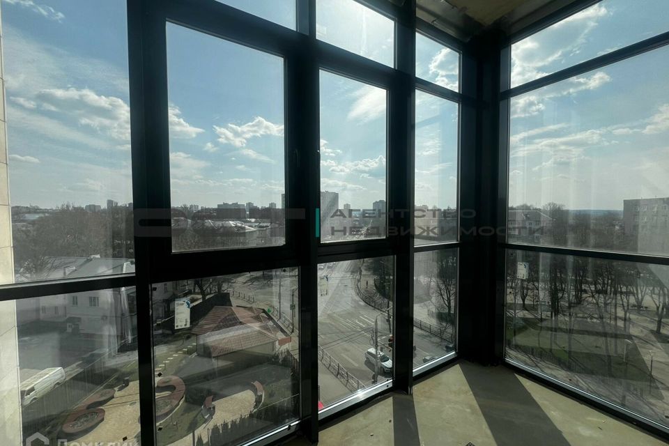 Продаётся 3-комнатная квартира, 125 м²