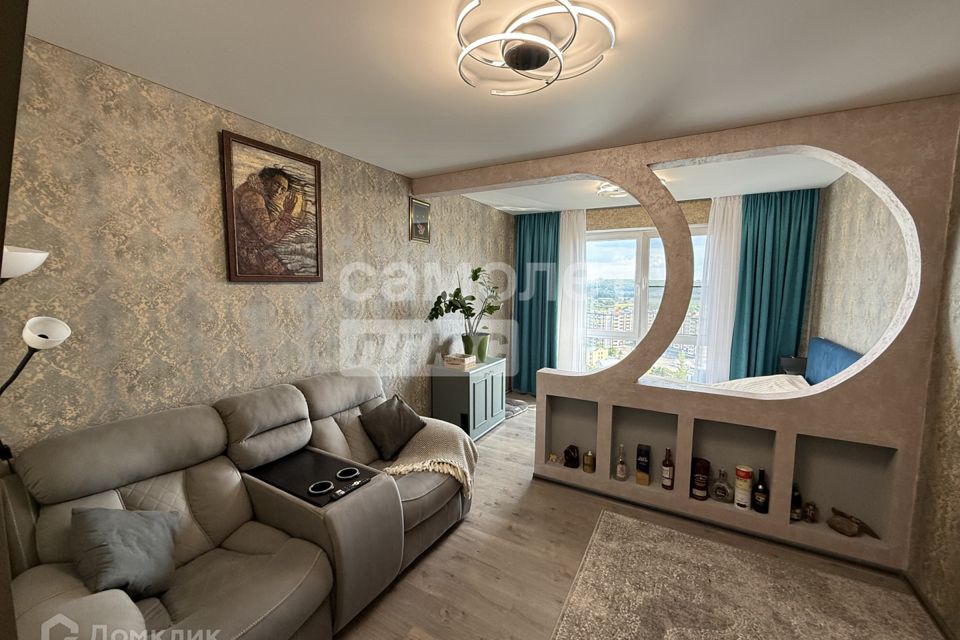 Продаётся 1-комнатная квартира, 46 м²
