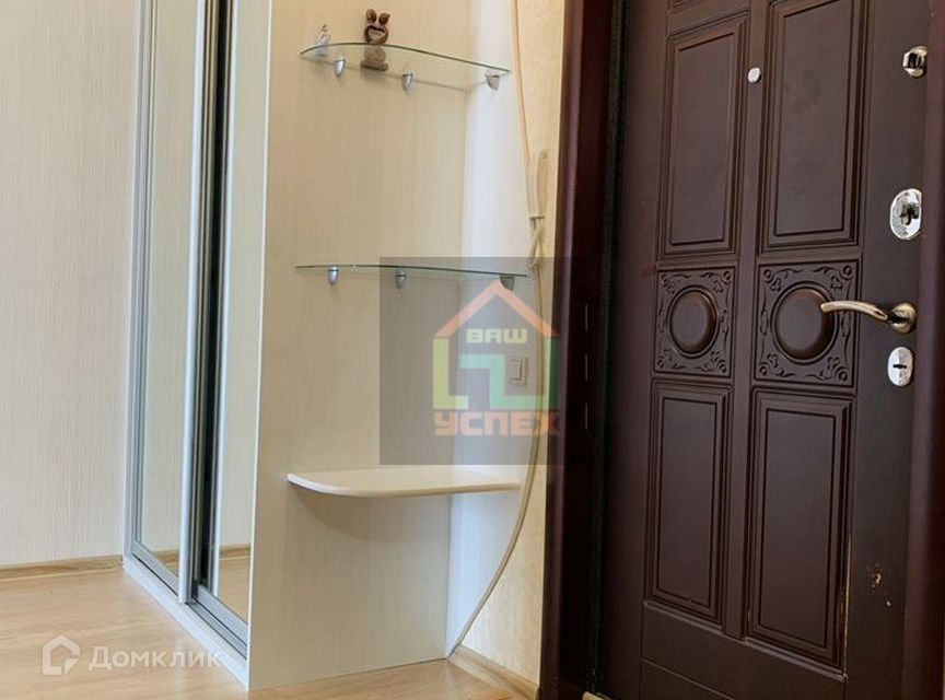 Продаётся 1-комнатная квартира, 49 м²