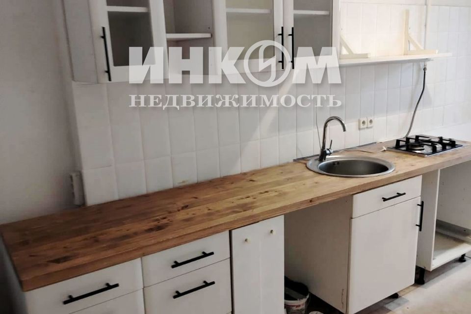 Сдаётся 2-комнатная квартира, 70 м²