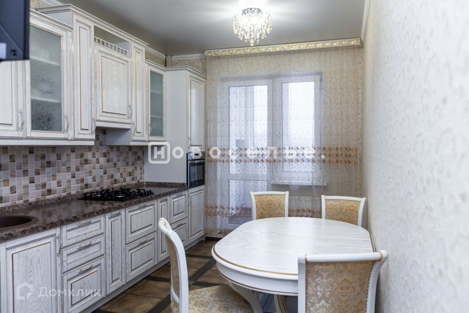 Продаётся 2-комнатная квартира, 63.5 м²