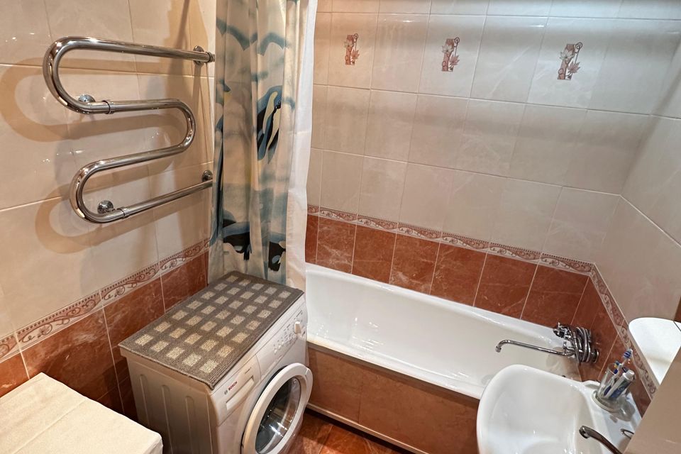 Сдаётся 2-комнатная квартира, 74 м²