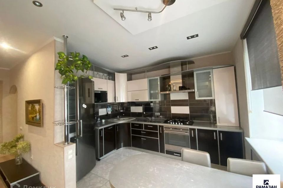 Сдаётся 3-комнатная квартира, 90 м²