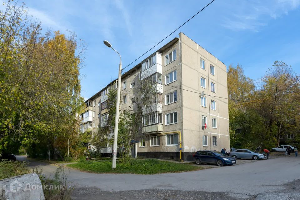 Продаётся комната в 3-комн. квартире, 14.1 м²