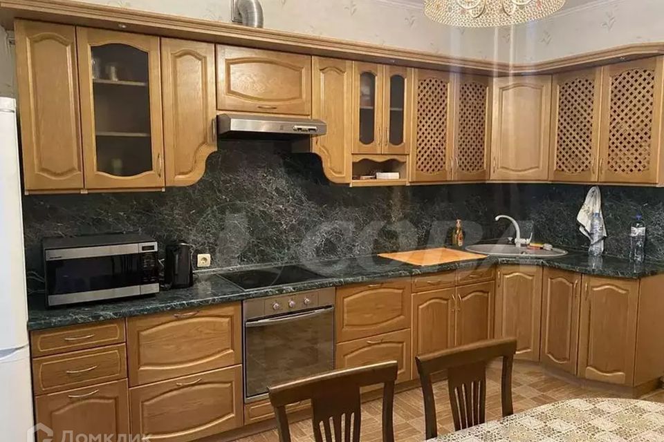 Сдаётся 4-комнатная квартира, 120 м²
