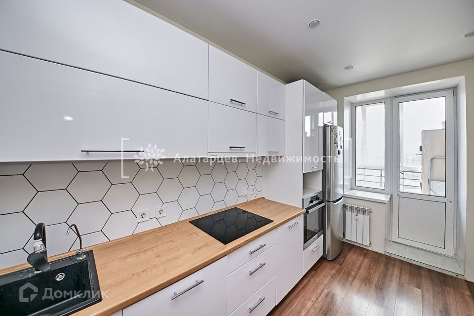 Продаётся 2-комнатная квартира, 54.2 м²