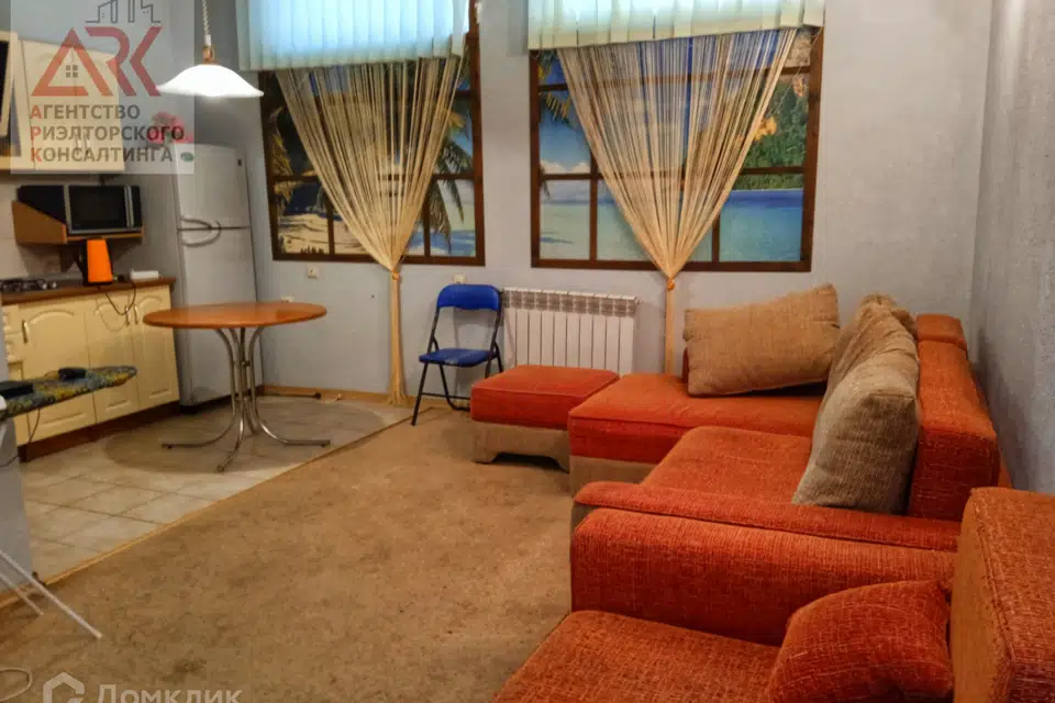 Продаётся 1-комнатная квартира, 55 м²