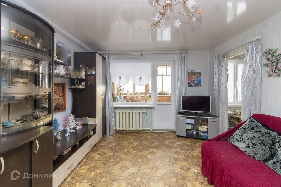 Продаётся 4-комнатная квартира, 59.3 м²