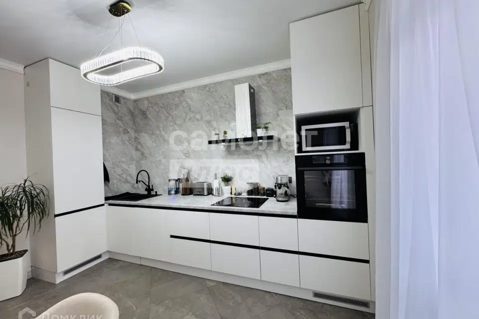Продаётся 3-комнатная квартира, 74 м²