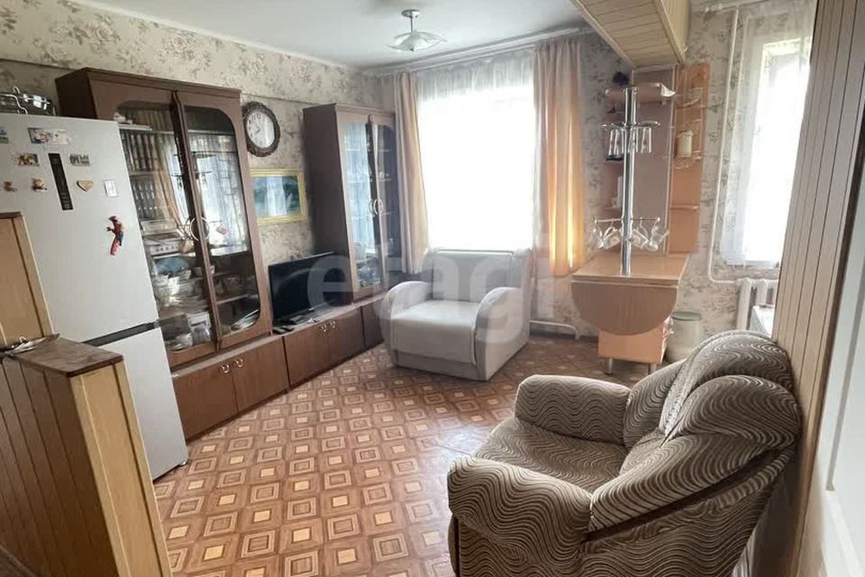 Продаётся 4-комнатная квартира, 59.4 м²