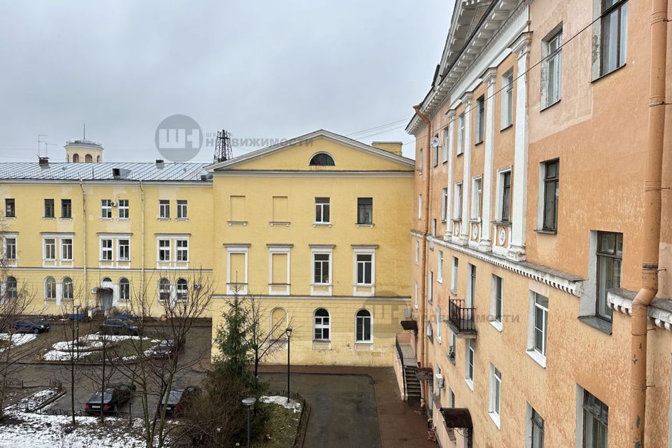Продаётся 3-комнатная квартира, 103.6 м²