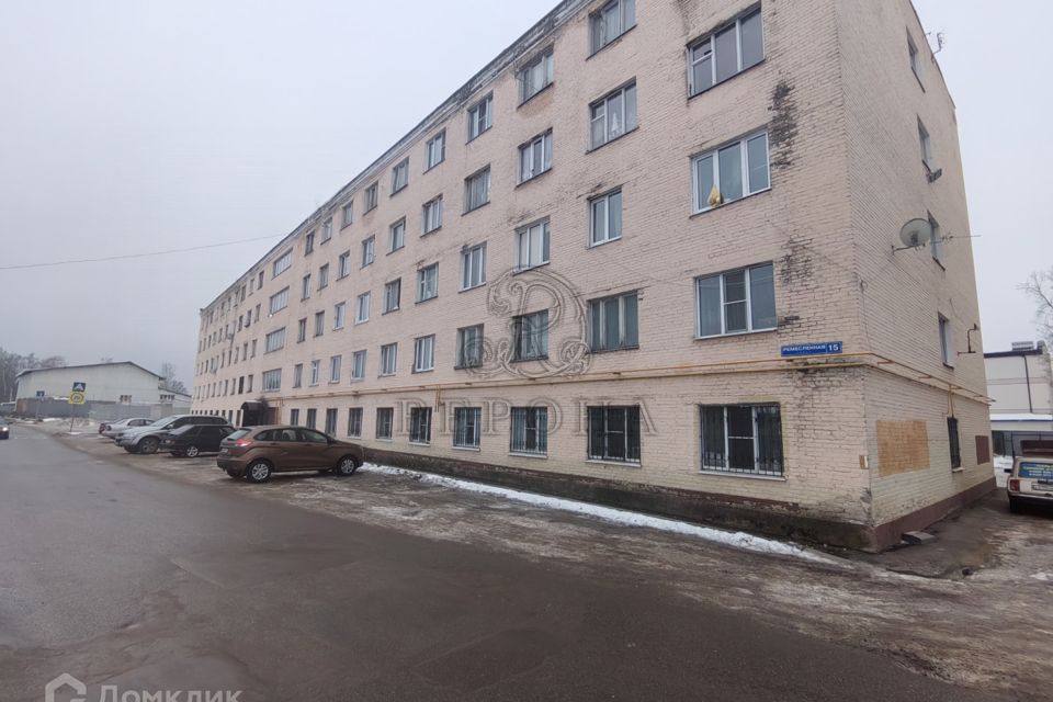 Продаётся комната в 14-комн. квартире, 17.3 м²