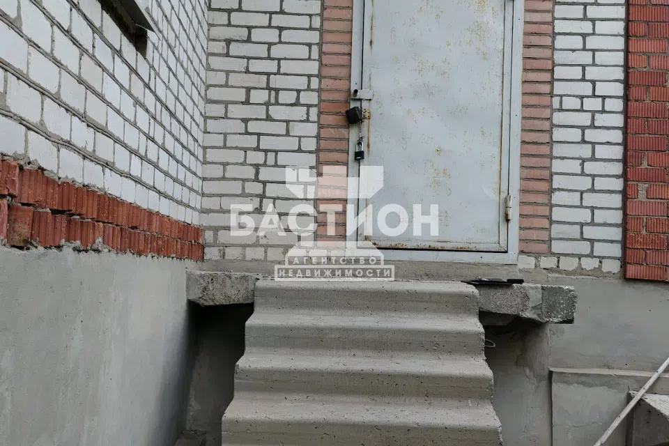 Продаётся 3-этажный дом, 304 м²