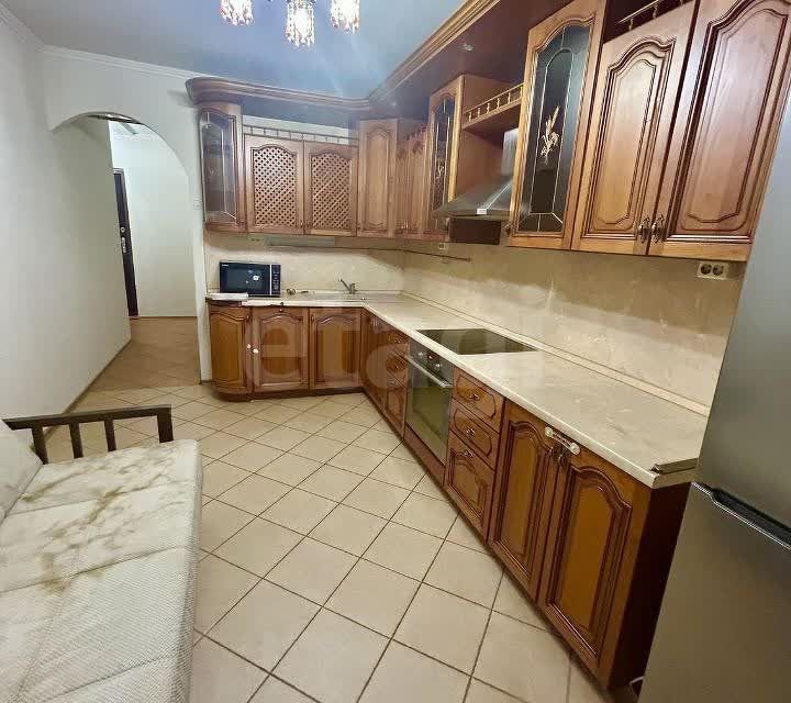 Продаётся 1-комнатная квартира, 47 м²