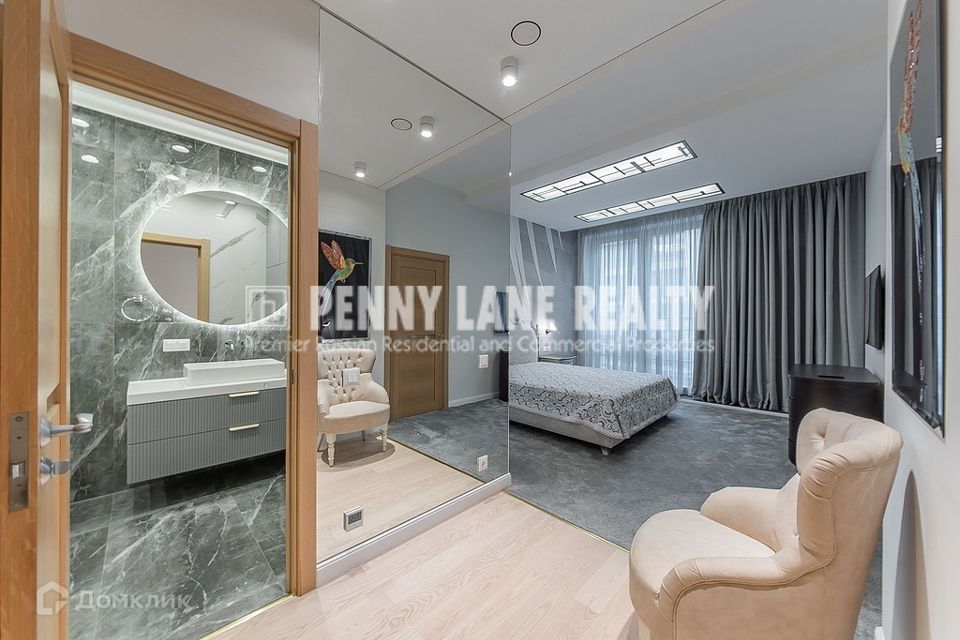 Сдаётся 3-комнатная квартира, 135 м²