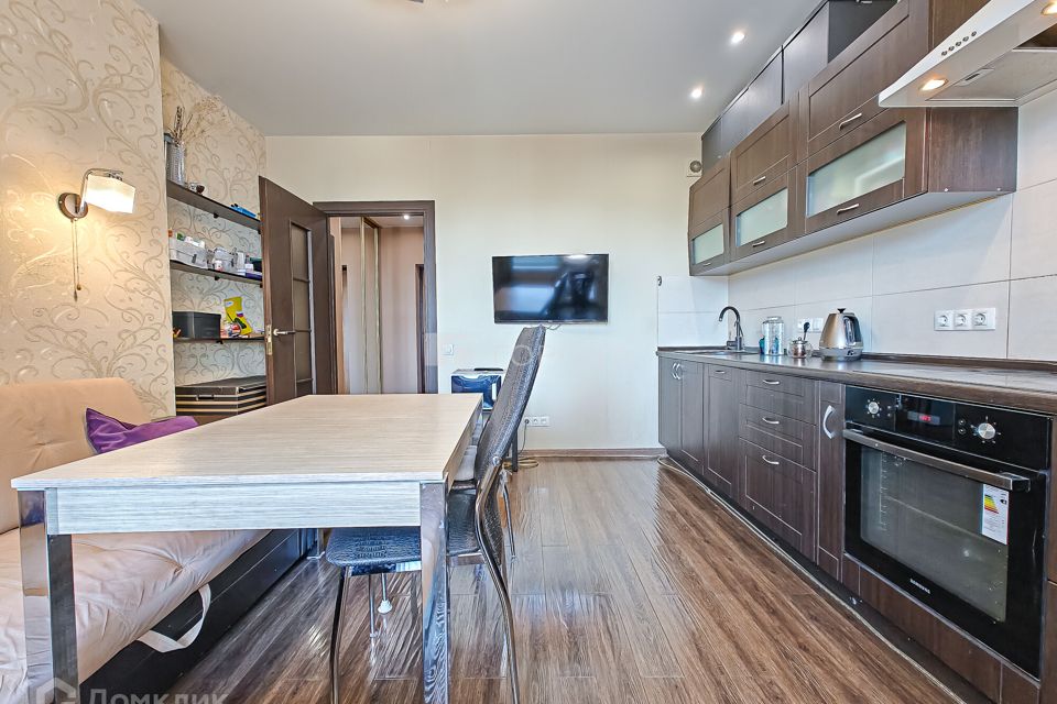 Продаётся 1-комнатная квартира, 50.5 м²