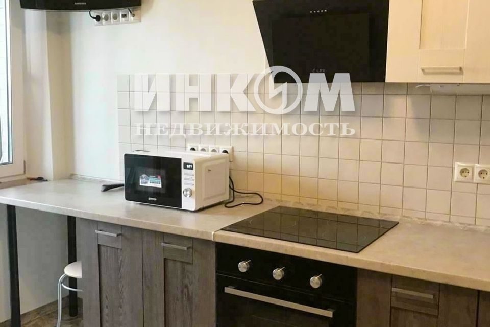 Сдаётся 2-комнатная квартира, 68 м²