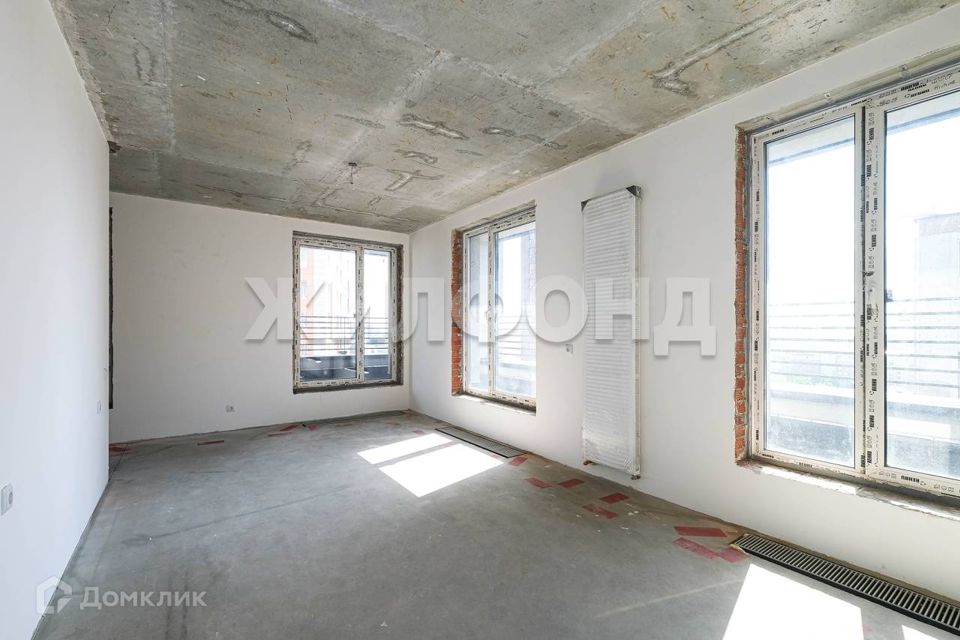 Продаётся 2-комнатная квартира, 96 м²