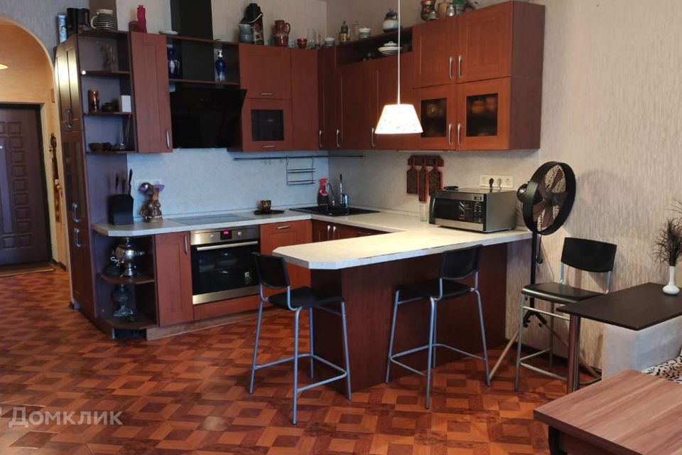Сдаётся 1-комнатная квартира, 50 м²