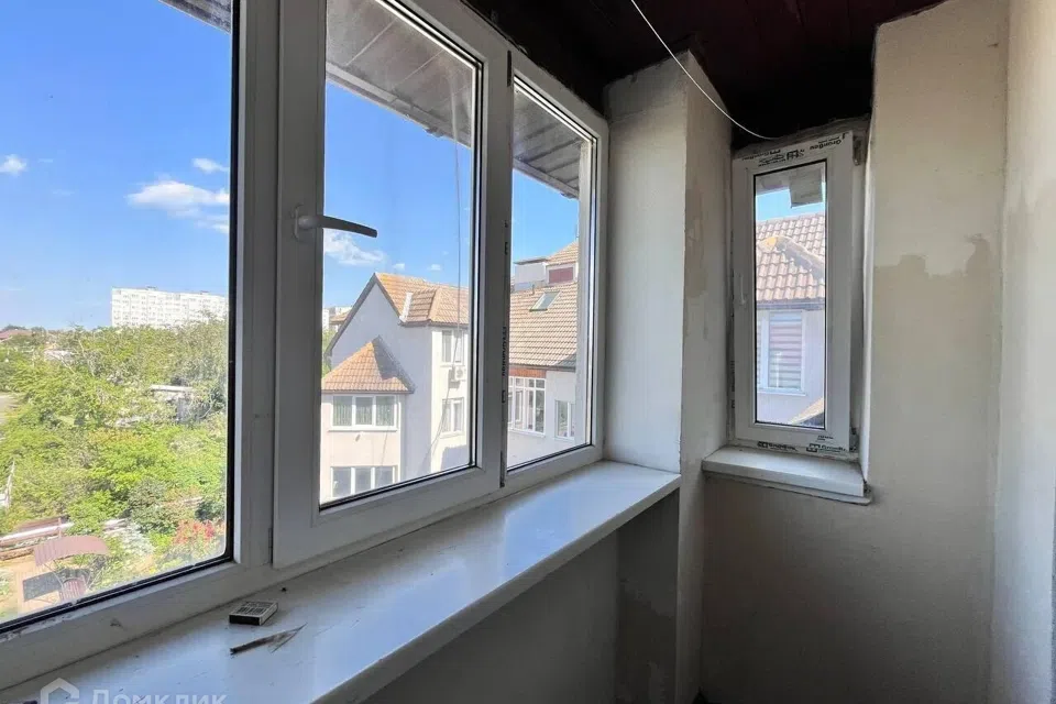 Продаётся 4-комнатная квартира, 106.9 м²