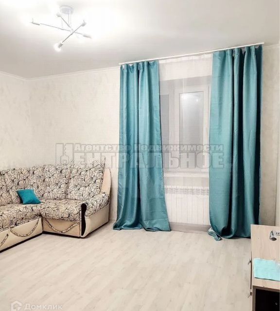 Продаётся 1-комнатная квартира, 42 м²