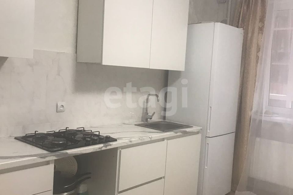 Продаётся 2-комнатная квартира, 63.7 м²