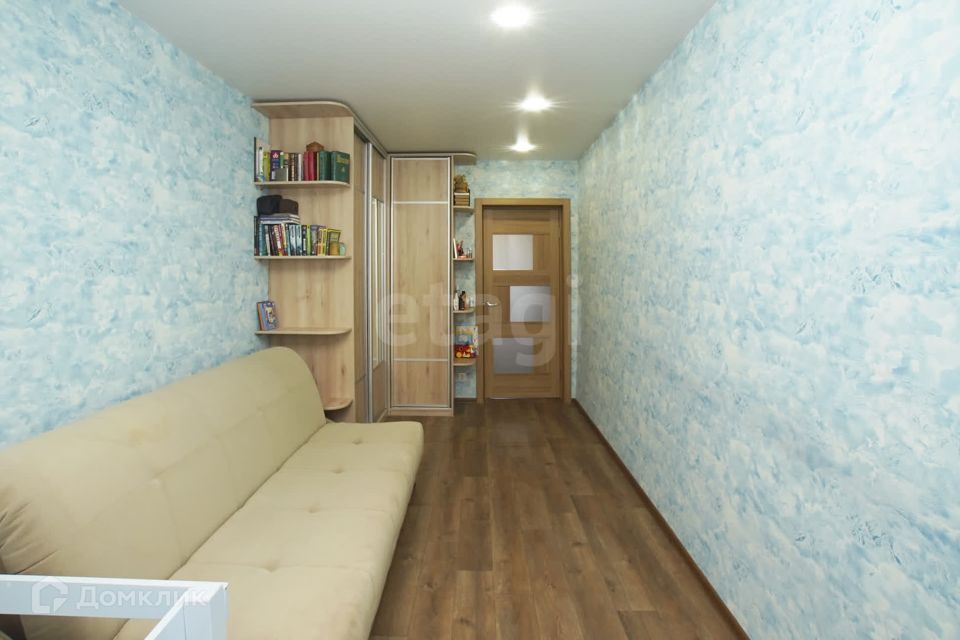 Продаётся 3-комнатная квартира, 59.4 м²