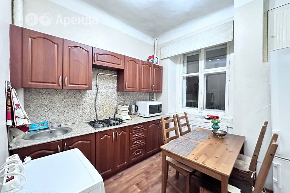 Сдаётся 2-комнатная квартира, 56 м²