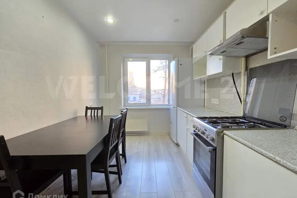 Продаётся 3-комнатная квартира, 64 м²