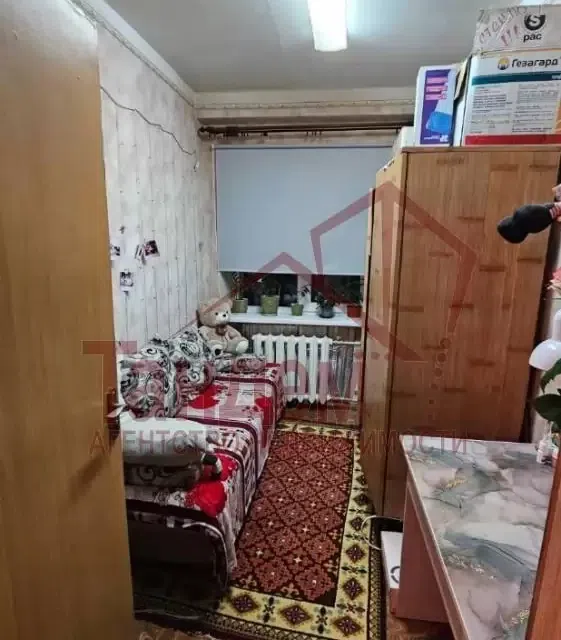Продаётся 3-комнатная квартира, 40.7 м²