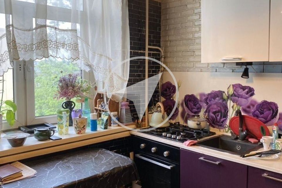 Продаётся 3-комнатная квартира, 73.3 м²