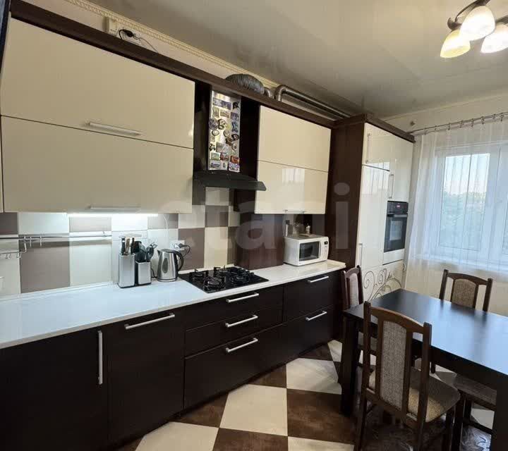 Продаётся 2-комнатная квартира, 56.8 м²