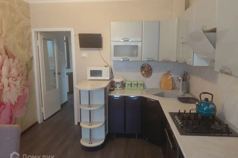 Сдаётся 1-комнатная квартира, 43 м²