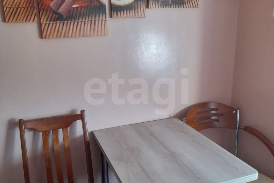 Продаётся 2-комнатная квартира, 43.7 м²