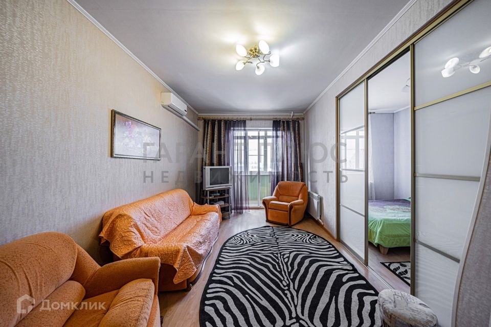 Сдаётся 2-комнатная квартира, 60 м²