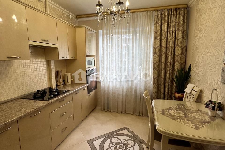 Продаётся 3-комнатная квартира, 63.4 м²
