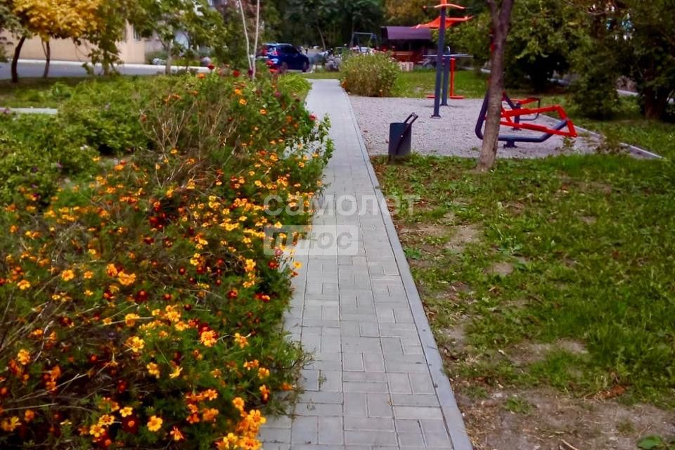 Продаётся 3-комнатная квартира, 63.5 м²