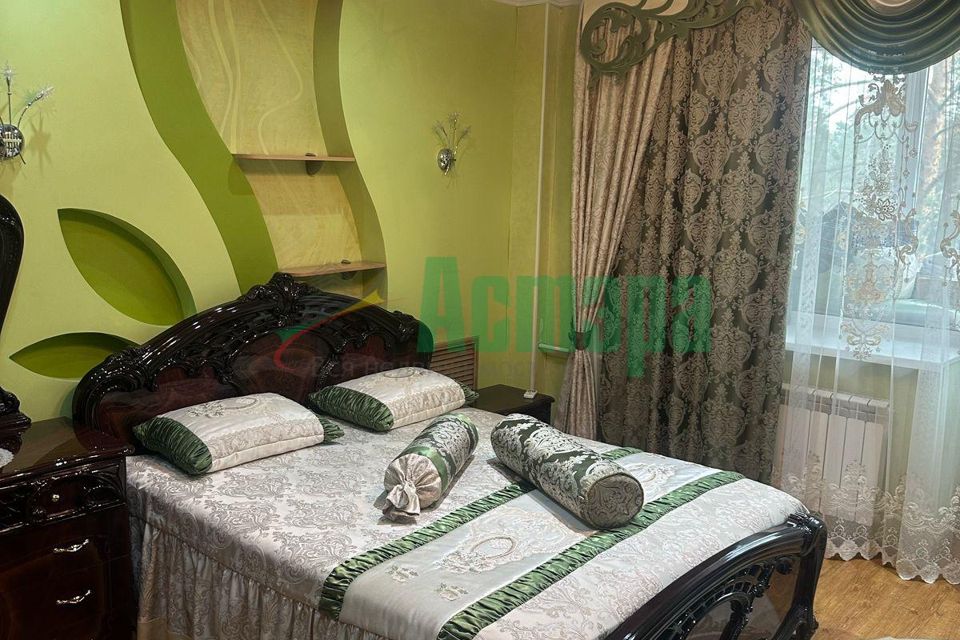 Продаётся 3-комнатная квартира, 127 м²