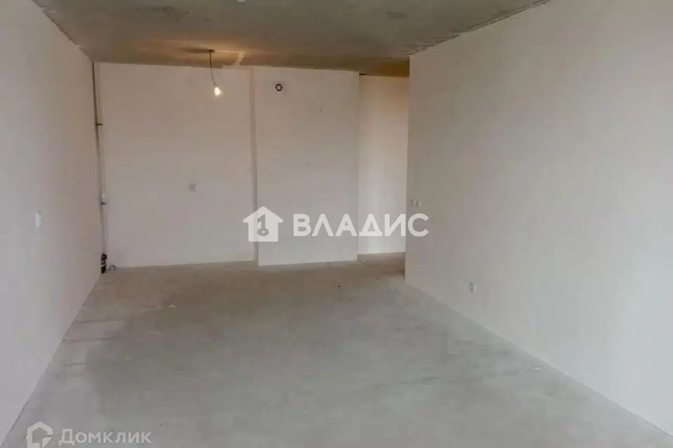 Продаётся 1-комнатная квартира, 60.8 м²