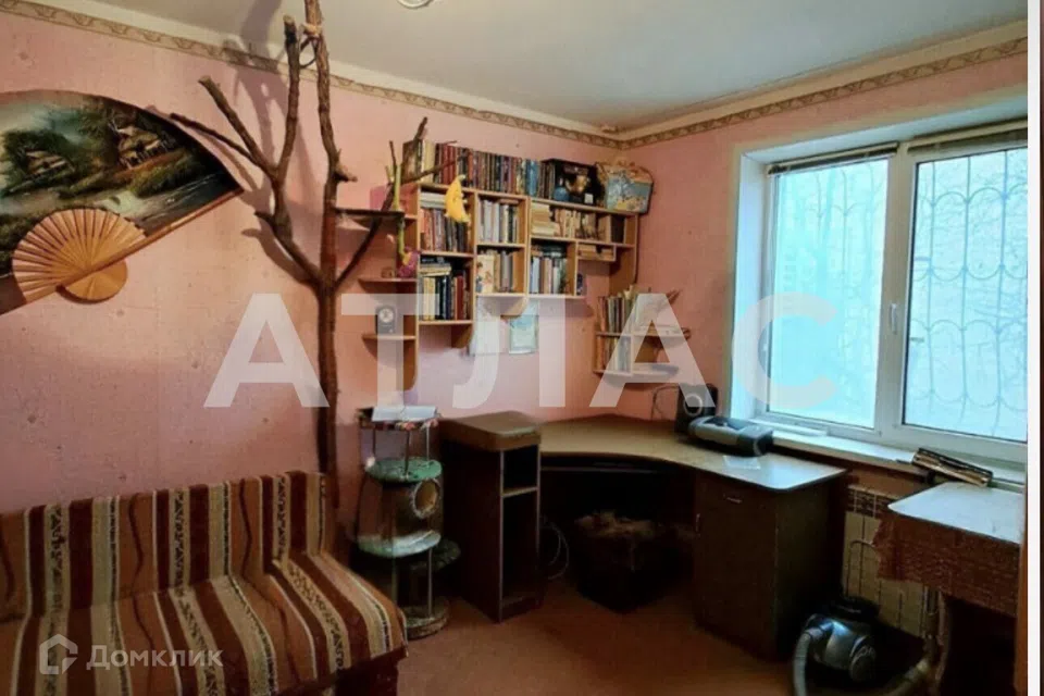 Продаётся 3-комнатная квартира, 61.7 м²
