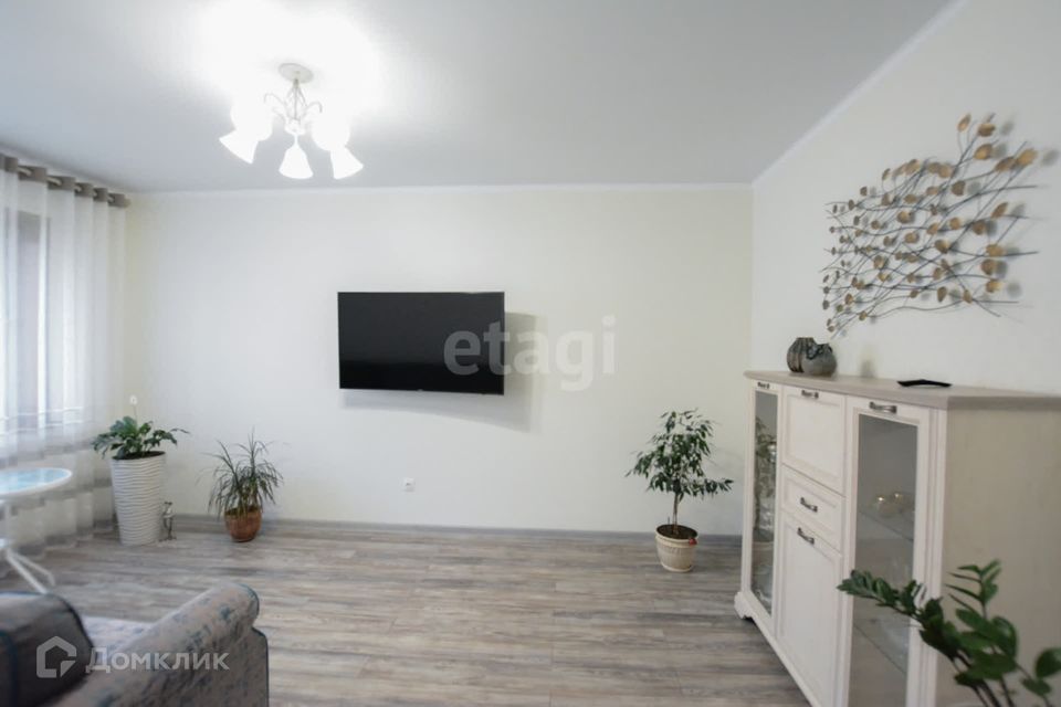 Продаётся 3-комнатная квартира, 79.4 м²