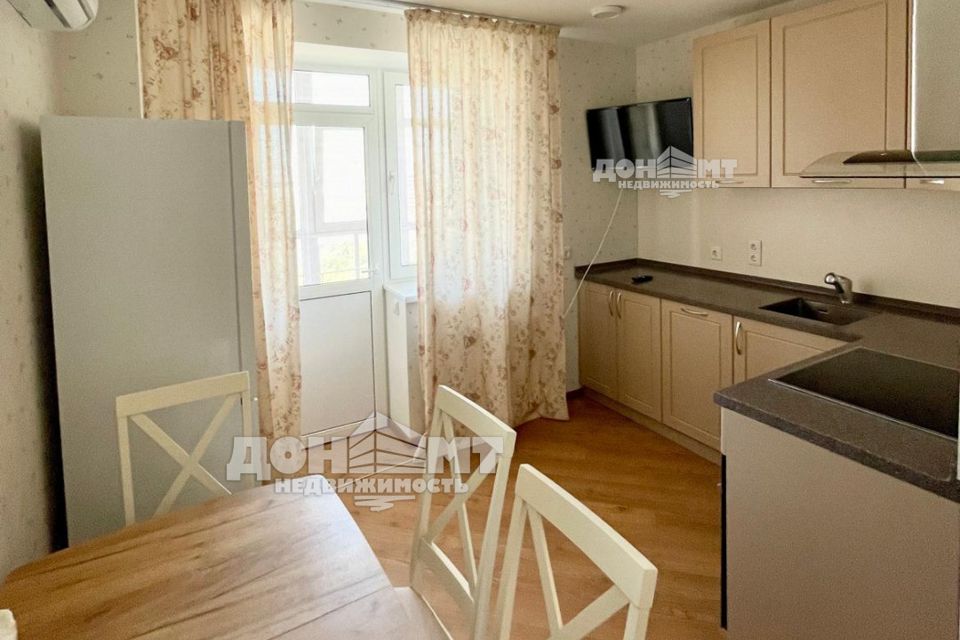 Сдаётся 2-комнатная квартира, 65 м²