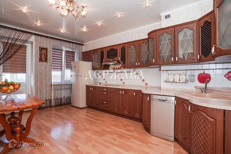 Продаётся 3-комнатная квартира, 92.2 м²
