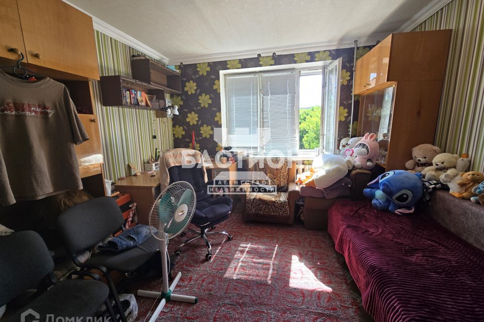 Продаётся 2 комнаты в 2-комн. квартире, 17.1 м²