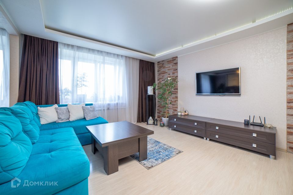 Продаётся 4-комнатная квартира, 77 м²
