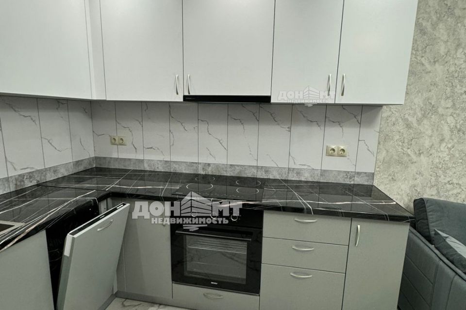 Продаётся 3-комнатная квартира, 57.5 м²