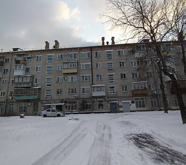 Димитрова биробиджан. Петергоф улица Блан Менильская 7. Пятиэтажный дом. Блан-Менильская улица. Вид из окна во двор