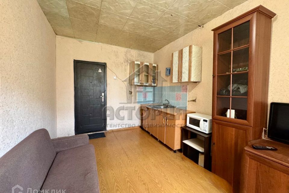 Продаётся комната в 1-комн. квартире, 9 м²
